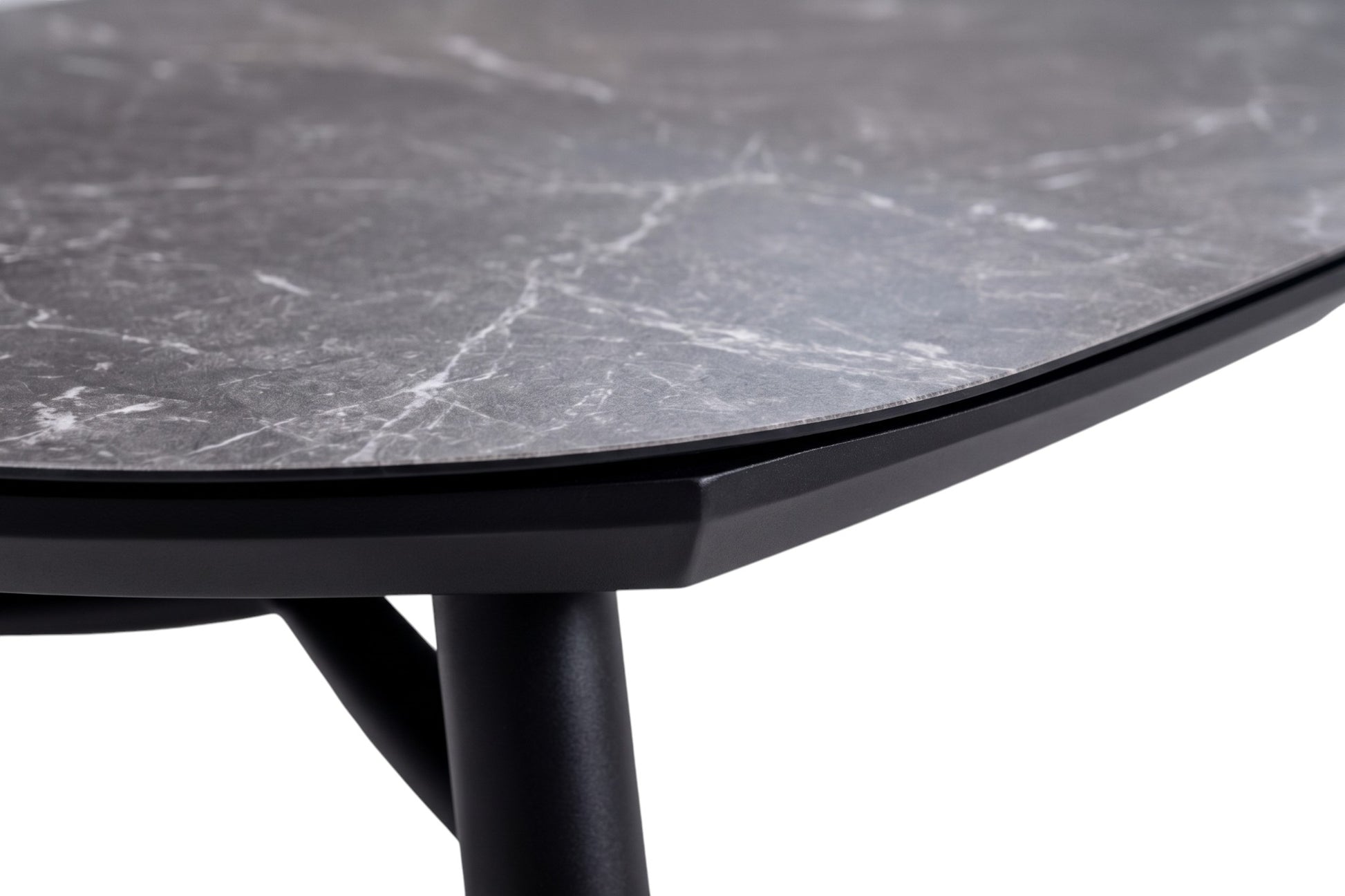 Caravela dining tafel zwart