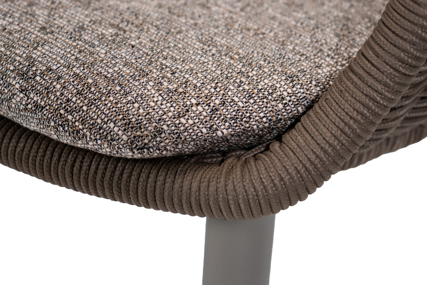 Caravela stoel taupe close up 4