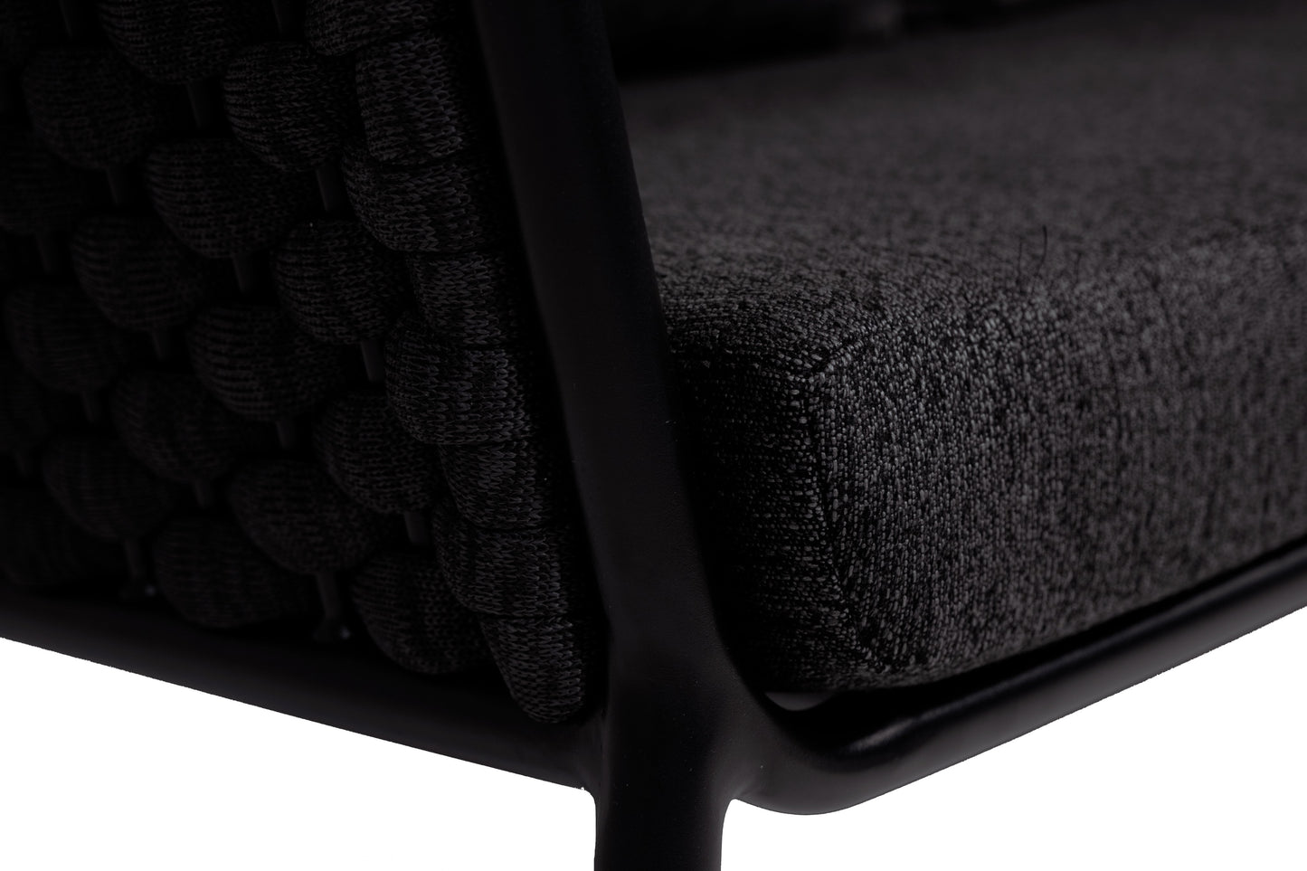 Vicus zwart close up 3
