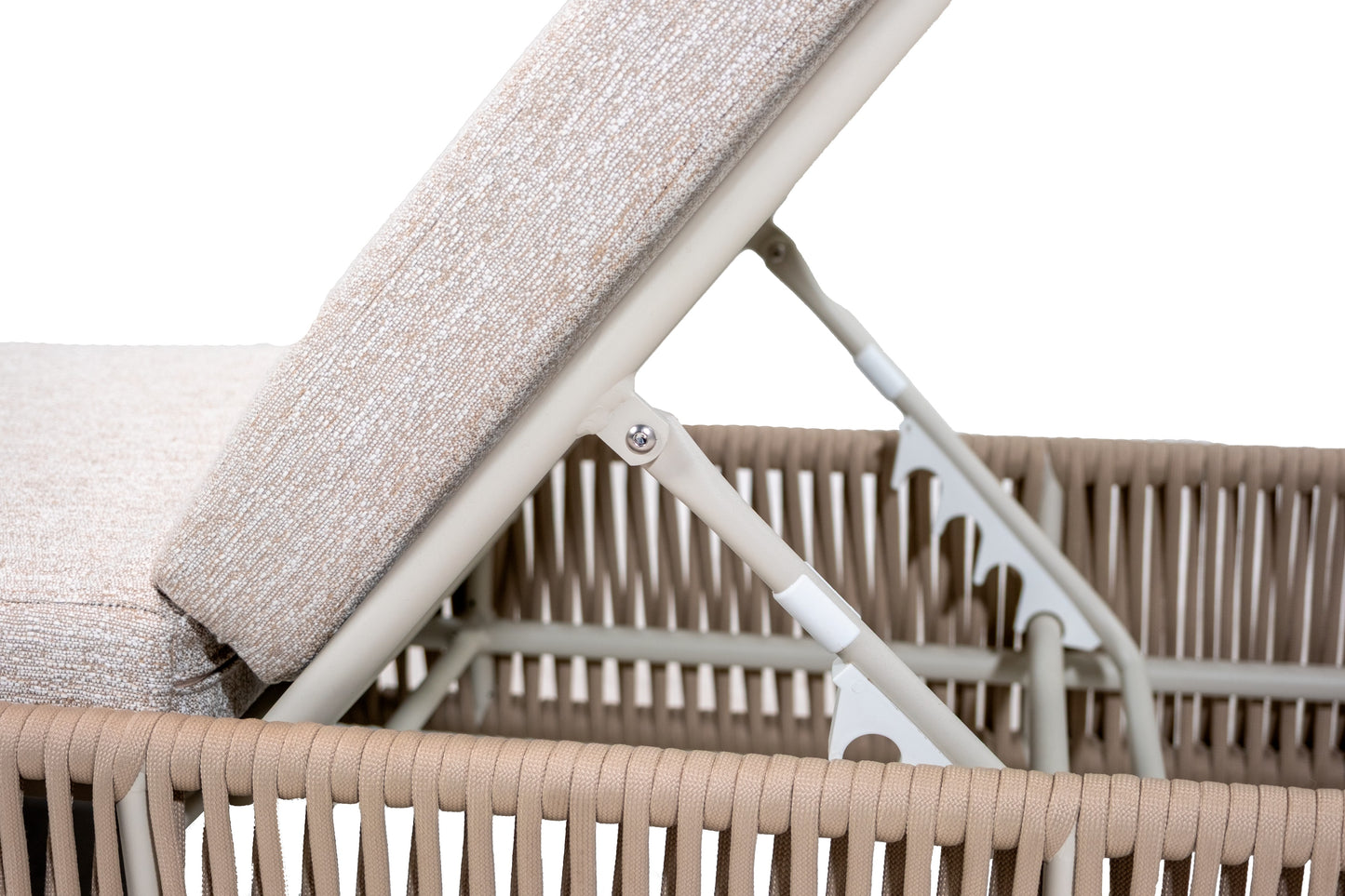Vinum ligbed off-white close up 1